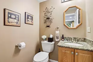 28 Hampden Ave, Burlington, MA 01803 - Photo 11