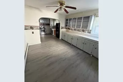 148 Hamlet St, Fall River, MA 02724 - Photo 5