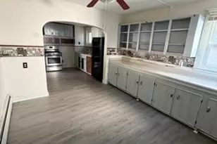148 Hamlet St, Fall River, MA 02724 - Photo 5