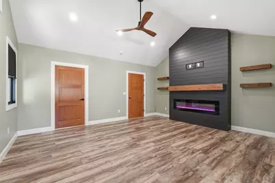 681 Center St, Ludlow, MA 01056 - Photo 15