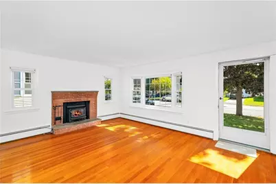 19 Beaumont Street, East Providence, RI 02916 - Photo 5