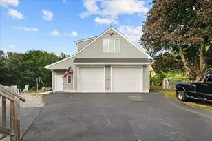 373 Highland St, Northbridge, MA 01534 - Photo 3