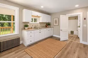 373 Highland St, Northbridge, MA 01534 - Photo 13