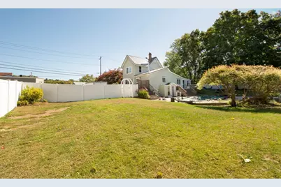 24 Lake St, Hudson, MA 01749 - Photo 29