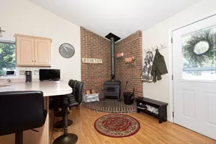 24 Lake St, Hudson, MA 01749 - Photo 5