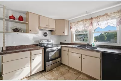6 Sasur St, Palmer, MA 01080 - Photo 11