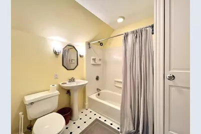 37 Gleason St, Medford, MA 02155 - Photo 23