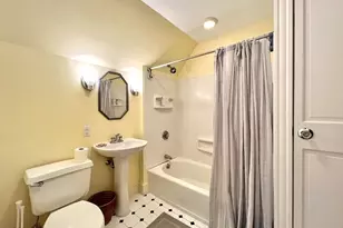 37 Gleason St, Medford, MA 02155 - Photo 23