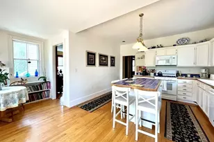 37 Gleason St, Medford, MA 02155 - Photo 9