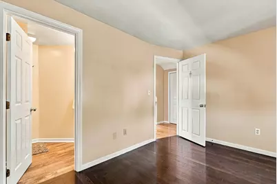 102 Sunderland Rd, Worcester, MA 01604 - Photo 21