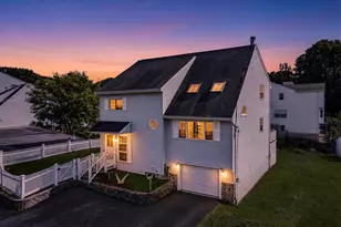 102 Sunderland Rd, Worcester, MA 01604 - Photo 1