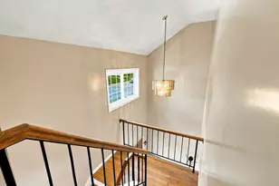 102 Sunderland Rd, Worcester, MA 01604 - Photo 13