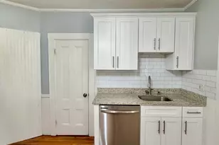 87 Glendower Rd, Boston, MA 02131 - Photo 7