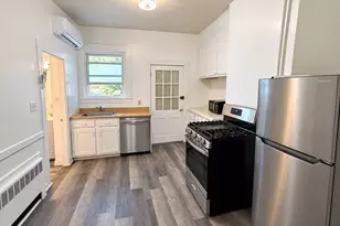 4a Sherman St, Cambridge, MA 02138 - Photo 3