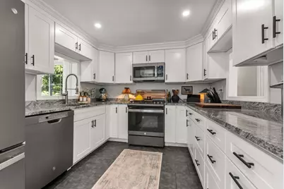 8 Yale St, Groveland, MA 01834 - Photo 7