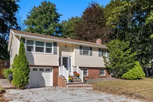 8 Yale St, Groveland, MA 01834 - Photo 1