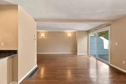 175 Littleton Road #B6, Chelmsford, MA 01824 - Photo 3
