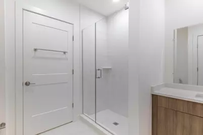 319 Broadway #302, Everett, MA 02149 - Photo 9