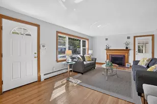 36 McKenney Cir, Andover, MA 01810 - Photo 3