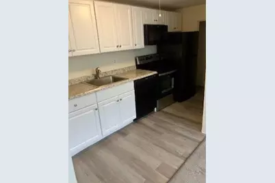 8-10 School St, Amesbury, MA 01913 - Photo 3