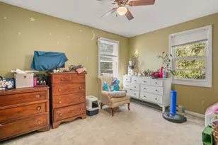 88 Bell St, North Brookfield, MA 01535 - Photo 15
