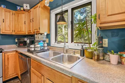 88 Bell St, North Brookfield, MA 01535 - Photo 5