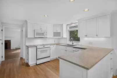 32 Greengate Rd, Falmouth, MA 02540 - Photo 5