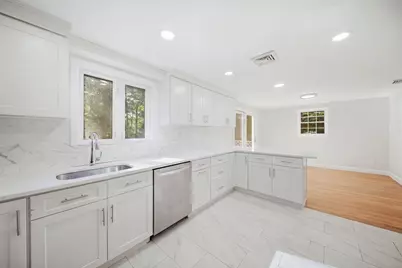 15 Maplewood Rd, Tewksbury, MA 01876 - Photo 9
