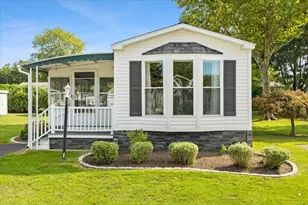 6 Viola Dr, Plainville, MA 02762 - Photo 1