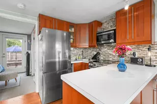 928 Commercial St, Provincetown, MA 02657 - Photo 11