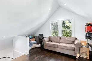 8 Murray Hill Rd, Malden, MA 02148 - Photo 3