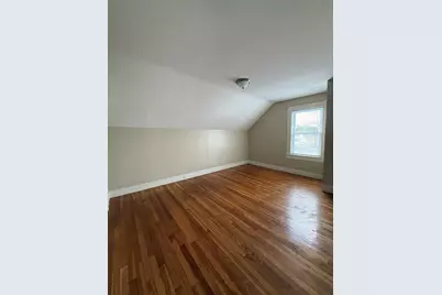 19 Phoebe, Lowell, MA 01854 - Photo 9