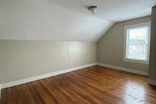 16 Phoebe, Lowell, MA 01854 - Photo 9