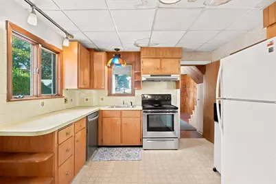 164 Burrill St, Swampscott, MA 01907 - Photo 15