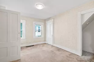 164 Burrill St, Swampscott, MA 01907 - Photo 11