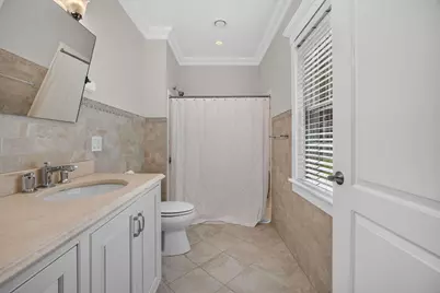 68 W Hill Ave, Melrose, MA 02176 - Photo 17