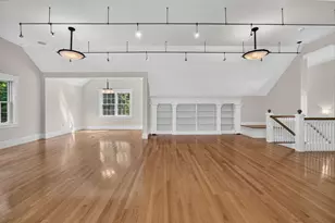 68 W Hill Ave, Melrose, MA 02176 - Photo 27