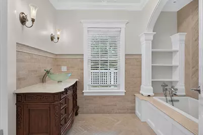 68 W Hill Ave, Melrose, MA 02176 - Photo 21