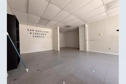 297 W 6th St, Lowell, MA 01850 - Photo 5