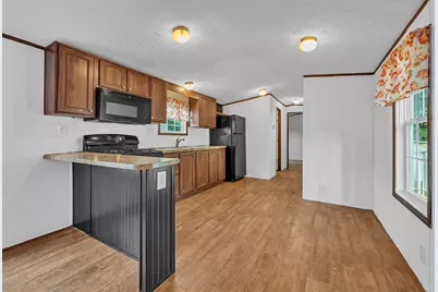 557 Southwest Cutoff #67, Worcester, MA 01607 - Photo 3