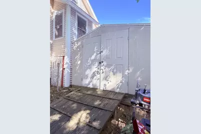 16 Winnipeg St, Worcester, MA 01607 - Photo 19