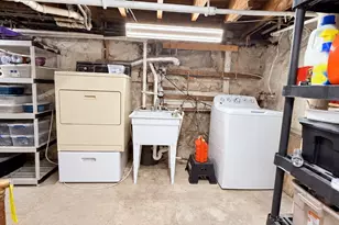 16 Winnipeg St, Worcester, MA 01607 - Photo 11