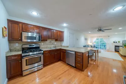 10 Cunningham Ln #104, Billerica, MA 01821 - Photo 5