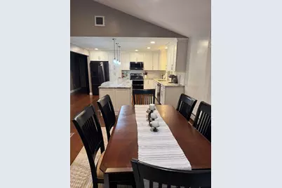 10 Radcliff Lane, Dartmouth, MA 02747 - Photo 5
