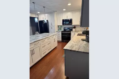 10 Radcliff Lane, Dartmouth, MA 02747 - Photo 3