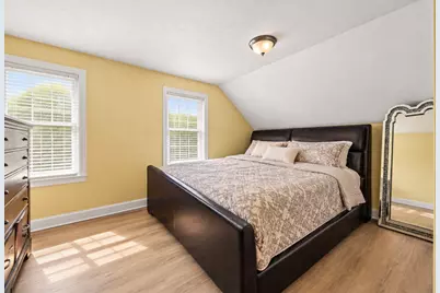 16 Presbrey Ave, Taunton, MA 02780 - Photo 9