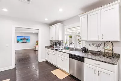 259 Oakwood Ave, Revere, MA 02151 - Photo 27