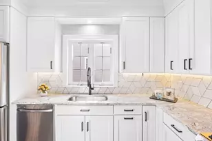259 Oakwood Ave, Revere, MA 02151 - Photo 7