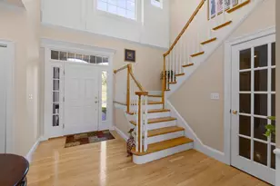 51 Carriage Hill Cir, Southborough, MA 01772 - Photo 5