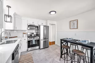 23 Schley St, Springfield, MA 01109 - Photo 13